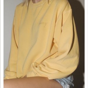 Meet your Posher, Macie